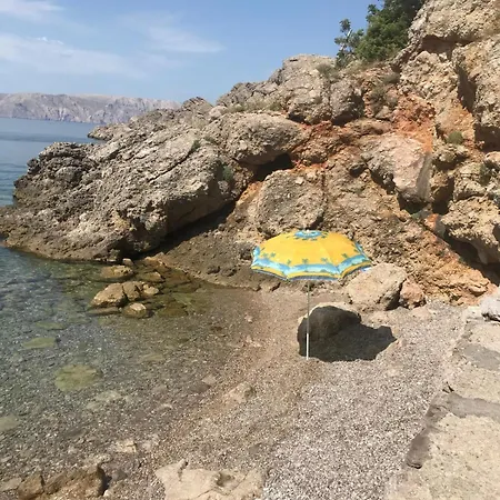 Oaza Mira Ivana 시비느 크름포트스키